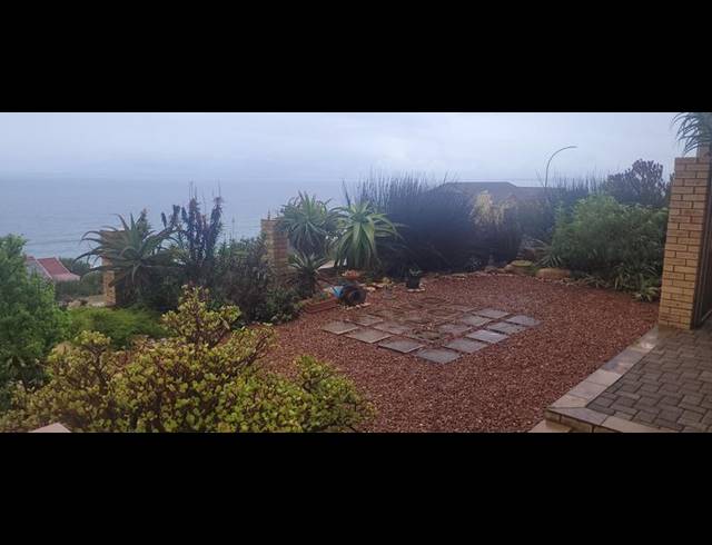 3 BEDROOM PROPERTY TO RENT IN DANA BAY